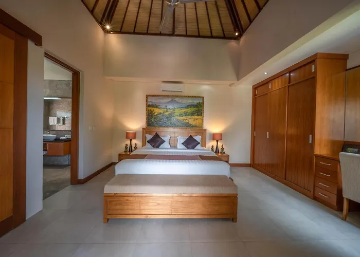 Seacluded 1 - 3br In - Large Pool Seminyak