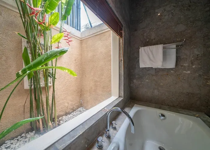 Seacluded 1 - 3br In - Large Pool Seminyak